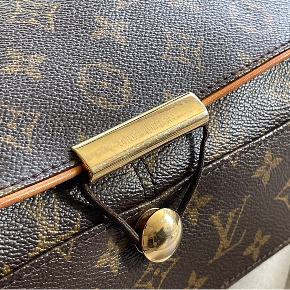 Louis Vuitton Abbesses Messenger - Picture 15 of 15